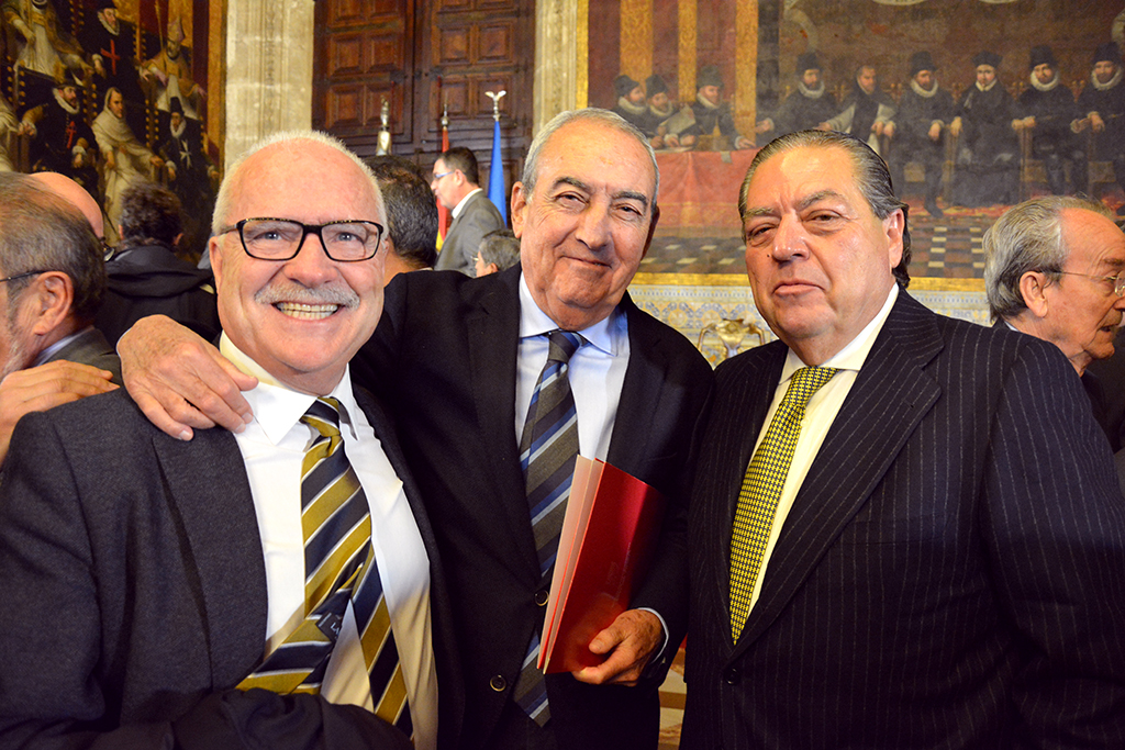 El Presidente de AVE, Vicente Boluda, el Presidente de FERRMED en la Comunitat Valenciana, D. Federico Felix (en el centro de la foto) junto a nuestro Presidente Luis Rosa